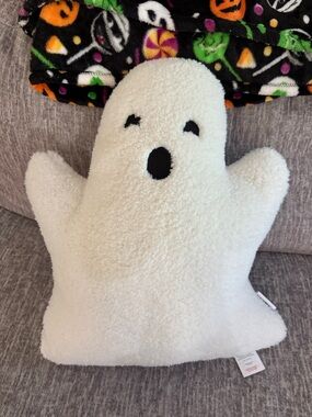 Large Plush White Ghost Pillow by Novogratz Halloween Decor Decorations
